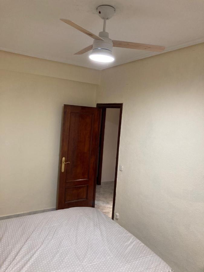 Apartamento A 100 Metros De La Playa Malvarrosa Apartment Valencia Exterior photo